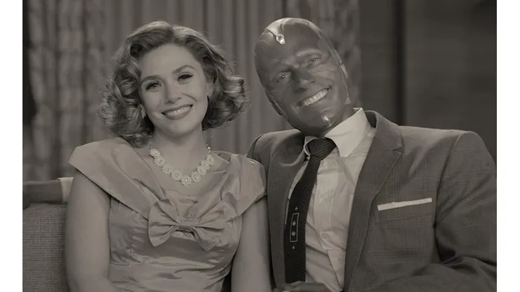 Elisabeth Olsen y Paul Bettany en WandaVision