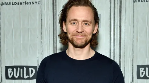 Tom Hiddleston en un evento de Build