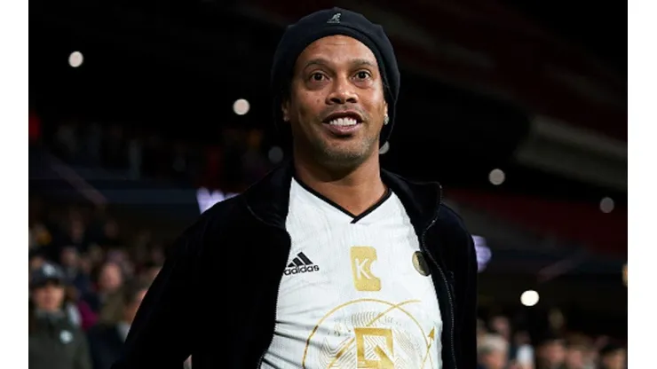 Tras haber salido de la cárcel, Ronaldinho presentó el video del tráiler de su película