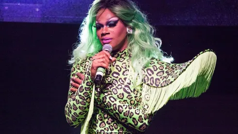 Chi Chi DeVayne en el escenario de RuPaul's Drag Race