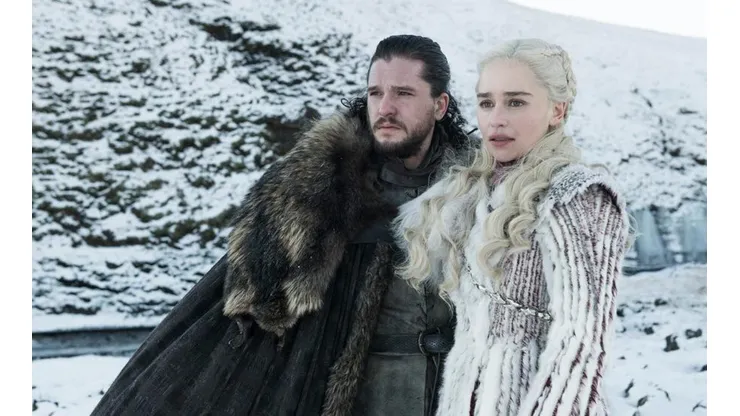 Emilia Clarke y Kit Harrington en Game of Thrones