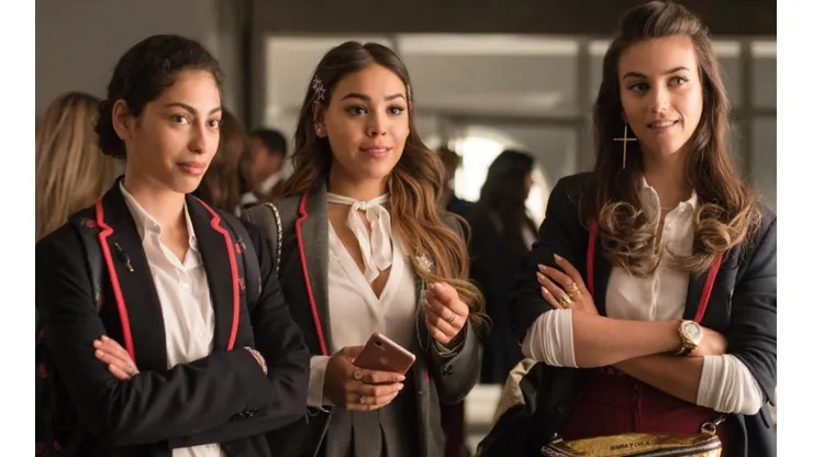 Mina El Hammani, Danna Paola y Claudia Salas en Élite.