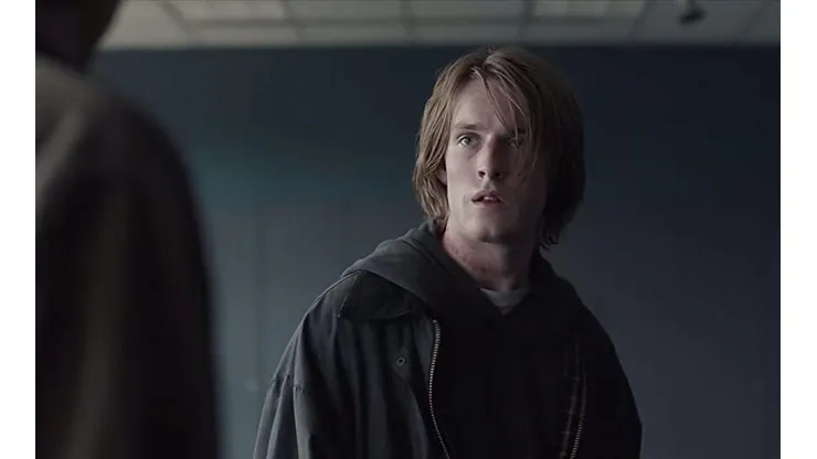 Louis Hofmann en Dark