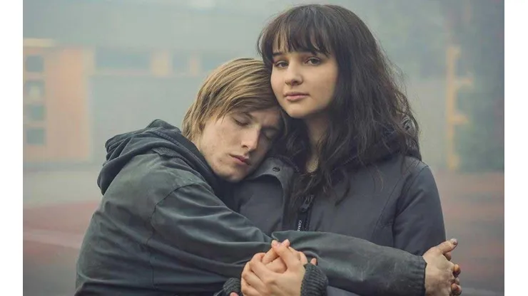 Lisa Vicari y Louis Hofmann en Dark