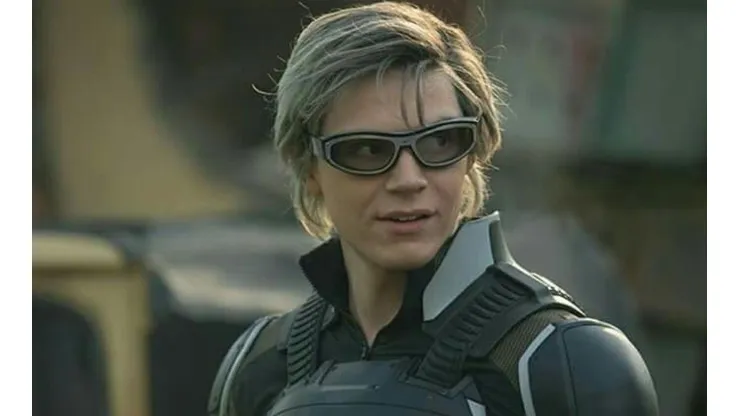 Evan Peters como Quicksilver