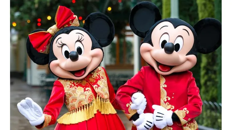 Mickey y Minnie Mouse en Disneyland Shangai