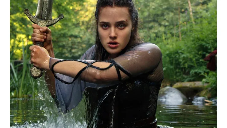 Katherine Langford en Maldia