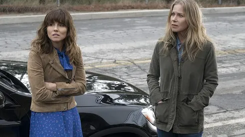 Escena de Dead To Me