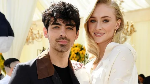 Joe Jonas y Sophie Turner en un evento
