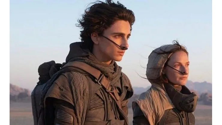 Timothee Chalamet y Rebecca Fergusson en Dune