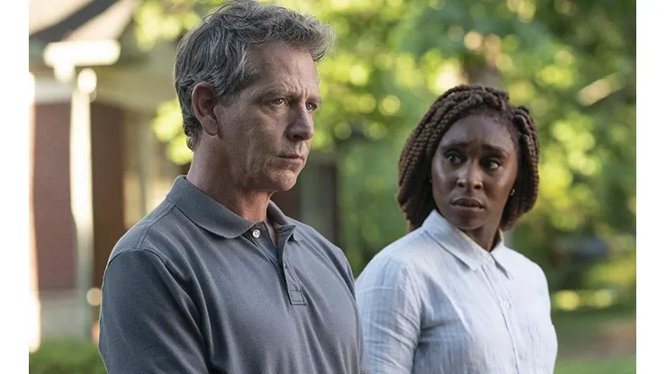 Ben Mendelsohn y Cynthia Erivo en The Outsider