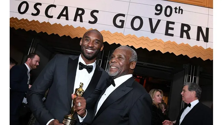 Kobe Bryant y Donald Glover en la gala de los Oscars