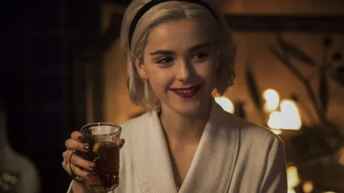 Kiernan Shipka como Sabrina Spellman