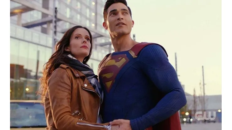 Tyler Hoechlin y Elizabeth Tulloch en Supergirl