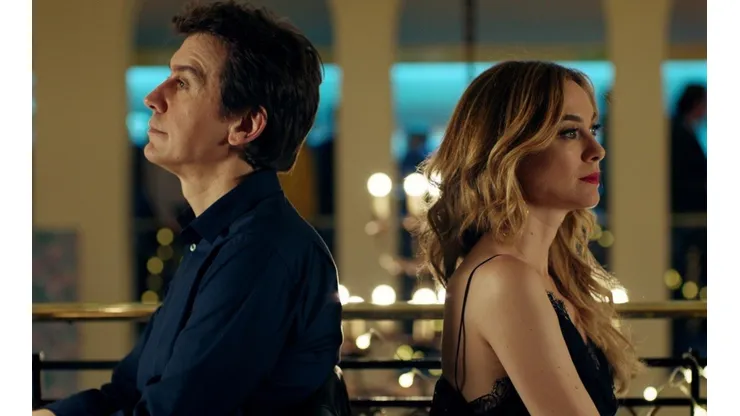 Javier Veiga y Marta Hazas en "Pequeñas Coincidencias"