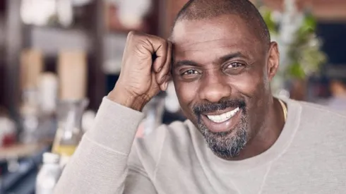 Idris Elba en sesión de fotos