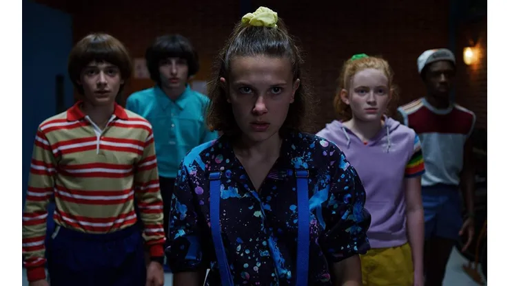 Millie Bobby Brown y parte del elenco de Stranger Things