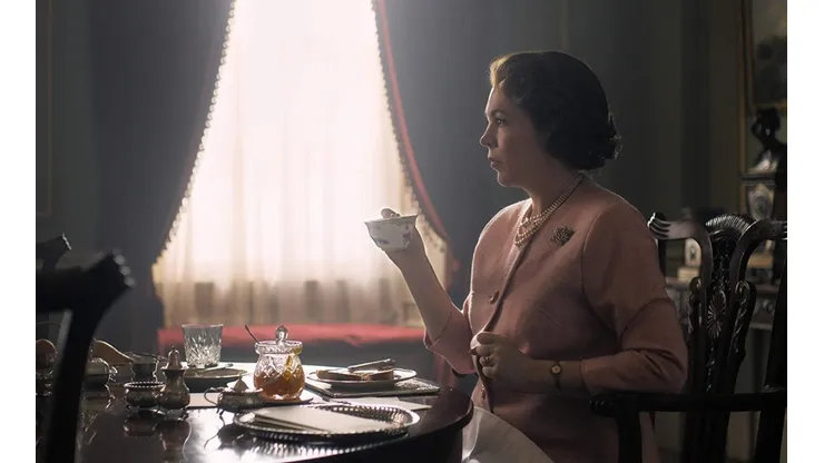 Olivia Colman en la tercera temporada de The Crown