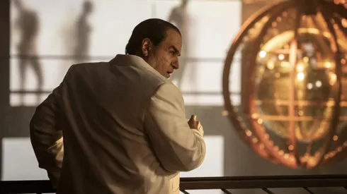 La serie está protagonizada por Colin Farrell.