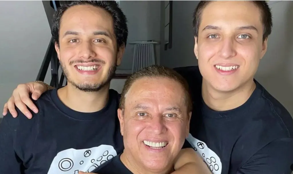 Alex y Alan, hijos de ario Bezares