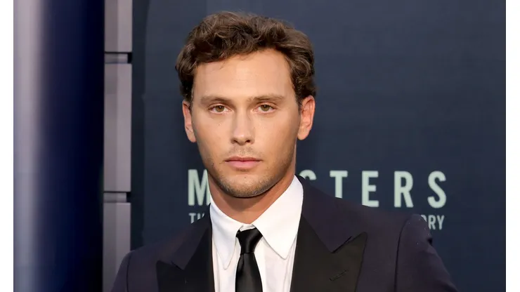 Cooper Koch es Erik en ‘Monstruos’, la historia de los hermanos Menendez en Netflix.