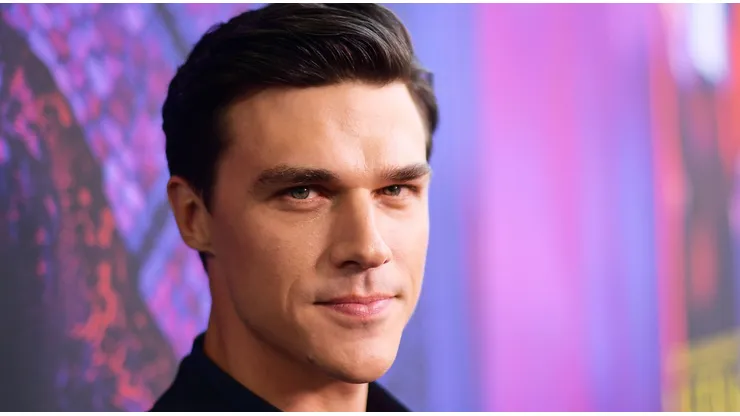 Finn Wittrock es el asesino en ‘No te muevas’ en Netflix.