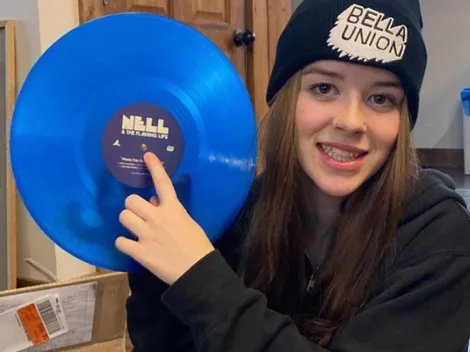 Muere la cantante de 17 años Nell Smith: quién era y qué le pasó