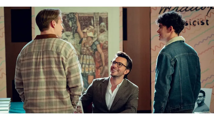 Jonathan Bailey es una de las grandes figuras que se suman a la temporada 3 de Heartstopper.