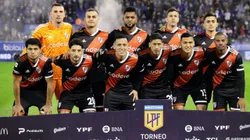 BUENOS AIRES, ARGENTINA - MAY 29: Players of River Plate pose for a team photo during a Liga Profesional 2023 match between Velez Sarsfield and River Plate at Jose Amalfitani Stadium on May 29, 2023 in Buenos Aires, Argentina. (Photo by Marcos Brindicci/Getty Images)