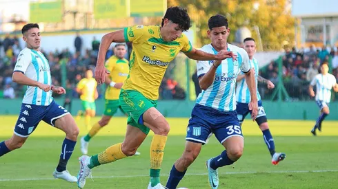 Defensa se quedó con uno menos y Racing lo aprovechó.