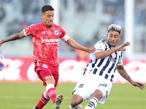 Cuidado, River: Talleres le ganó a Argentinos y no se baja de la pelea