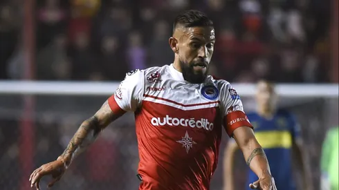 Miguel Torrén con la camiseta de Argentinos Juniors.