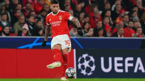 VIDEO | Hinchas del Benfica le pidieron a Otamendi que se quede y ESTO respondió el defensor