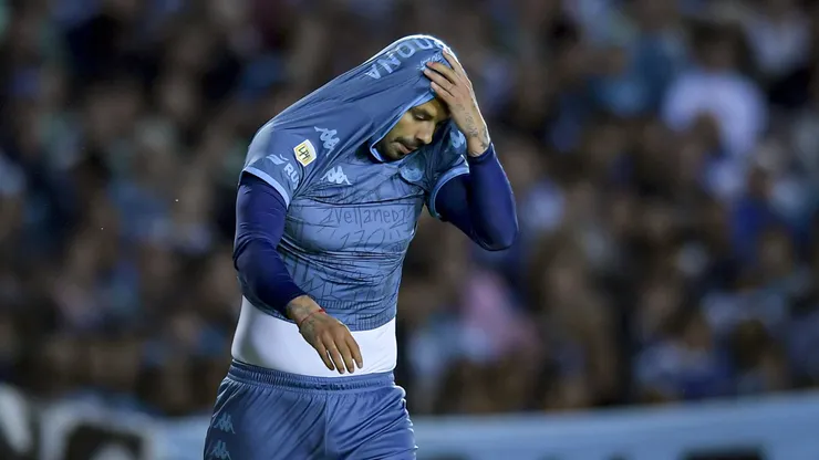Racing quiere desprenderse de Cardona y lo puso a la venta