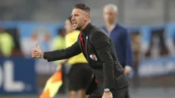 Martín Demichelis dando indicaciones.