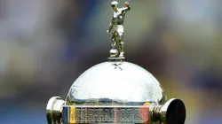 BUENOS AIRES, ARGENTINA - NOVEMBER 11: Detail of the Copa Libertadores Trophy during the first leg match between Boca Juniors and River Plate as part of the Finals of Copa CONMEBOL Libertadores 2018 at Estadio Alberto J. Armando on November 10, 2018 in Buenos Aires, Argentina. The match was due to be played on November 10th and was rescheduled due to heavy storms in Buenos Aires. (Photo by Amilcar Orfali/Getty Images)