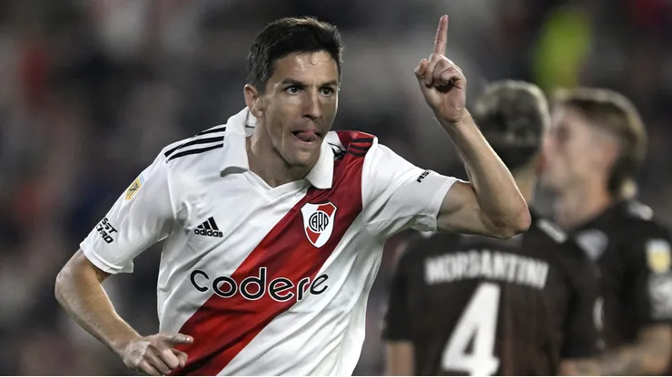 BUENOS AIRES, ARGENTINA - MAY 21: Ignacio Fernandez of River Plate celebrates after scoring the team's second goal during a Liga Profesional 2023 match between River Plate and Platense at Estadio Más Monumental Antonio Vespucio Liberti on May 21, 2023 in Buenos Aires, Argentina. (Photo by Diego Haliasz/Getty Images)
