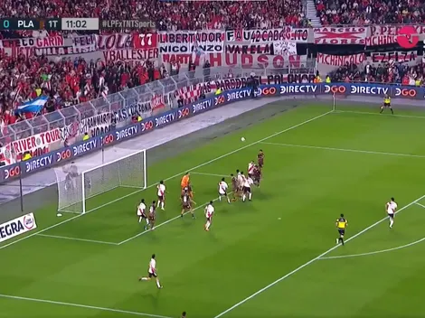 VIDEO | Tras una mala salida de Armani, Ronaldo Martínez silenció el Monumental con el 1-1 para Platense