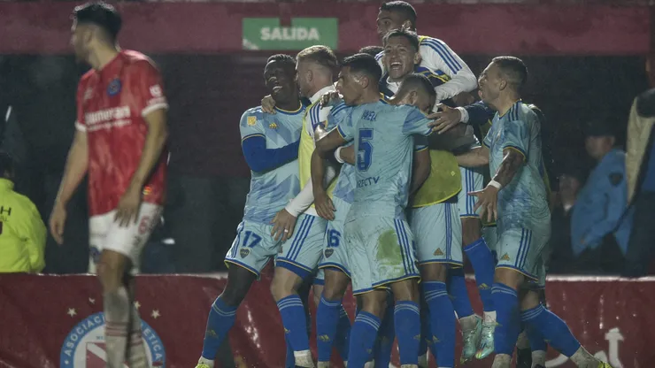"Está infravalorado": los hinchas de Boca BANCARON a un jugador en las redes