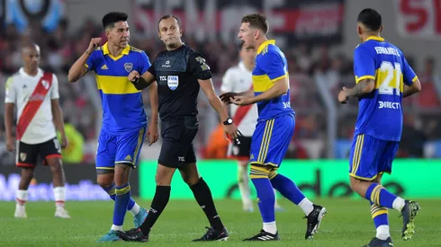 El ex River que avaló las quejas de Boca por la polémica en el Superclásico: "No fue penal"
