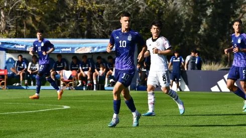 Valentín Carboni en acción ante Japón.