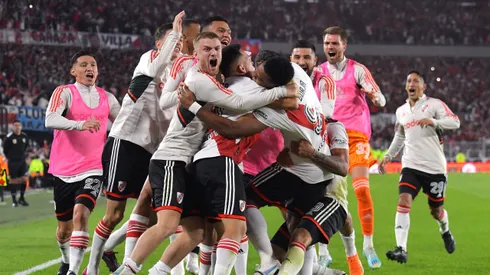 Todo River festejando en el Superclásico.