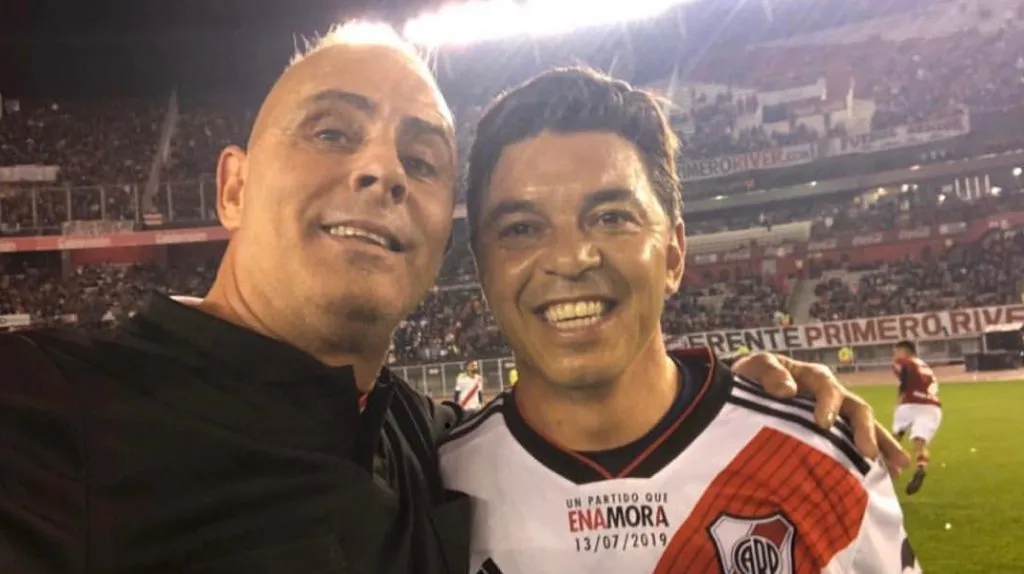 Pablo Lunati junto a Marcelo Gallardo en el partido despedida de Rodrigo Mora.