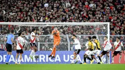 Los hinchas de River se la agarraron con Casco por su bajo nivel