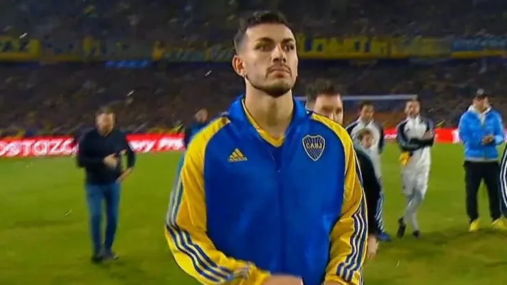 "Voy a volver": Paredes dejó helados a los hinchas de Boca en plena despedida de Riquelme