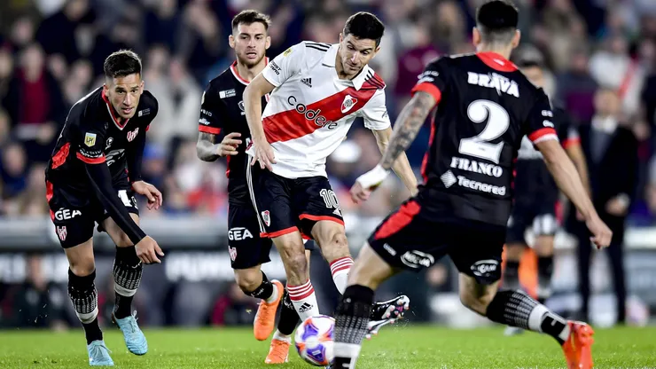 River se lo dio vuelta a Instituto y se acerca cada vez más al título