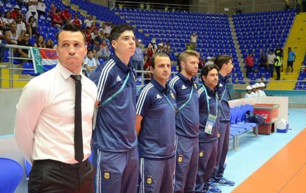 Giustozzi DT y Lucuix como su ayudante en el 2016.