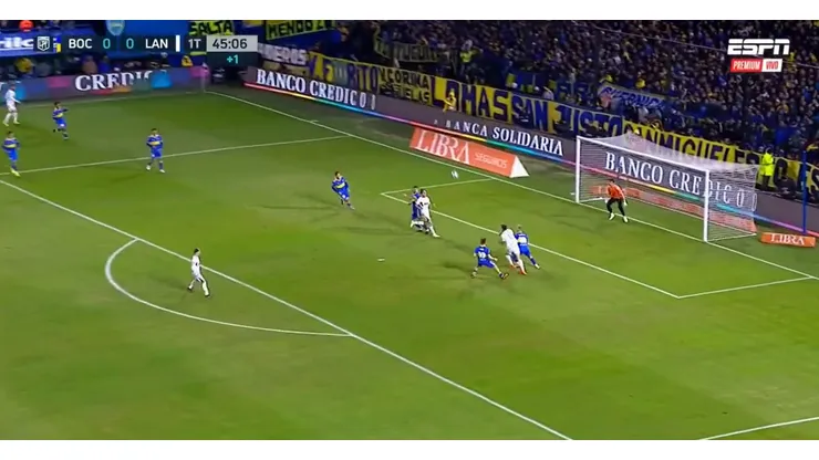 VIDEO | Con un cabezazo letal, Díaz durmió a Valentini y a todo Boca en la Bombonera
