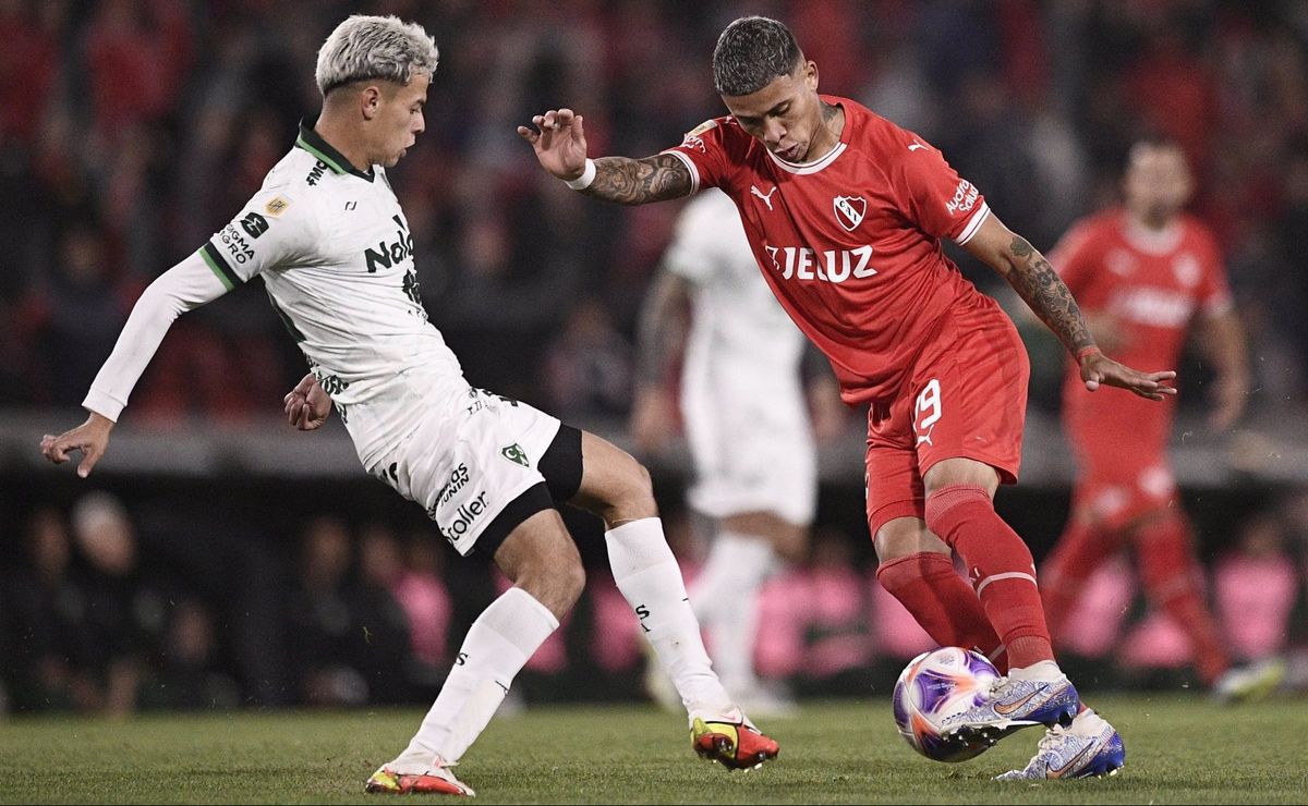 Independiente venció a Sarmiento y tomó algo de aire en la Liga ...