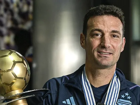 ¿Cuál es el nuevo premio que le dieron a Lionel Scaloni y por qué recibió un trofeo?